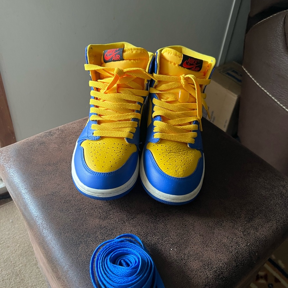 Wmns Air Jordan 1 Retro High OG ‘Reverse Laney’